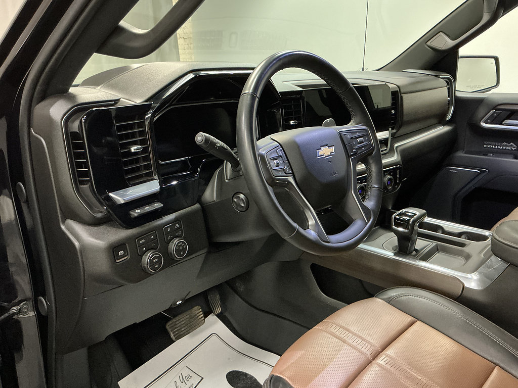 Used 2026 Chevrolet Silverado 1500 High Country AWD/4WD image 10
