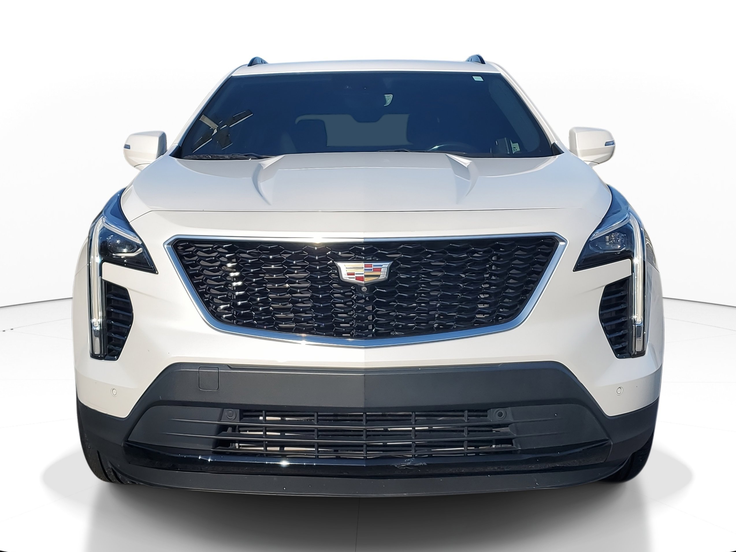 Used 2022 Cadillac XT4 Sport w/ Enhanced Visibility Package image 2