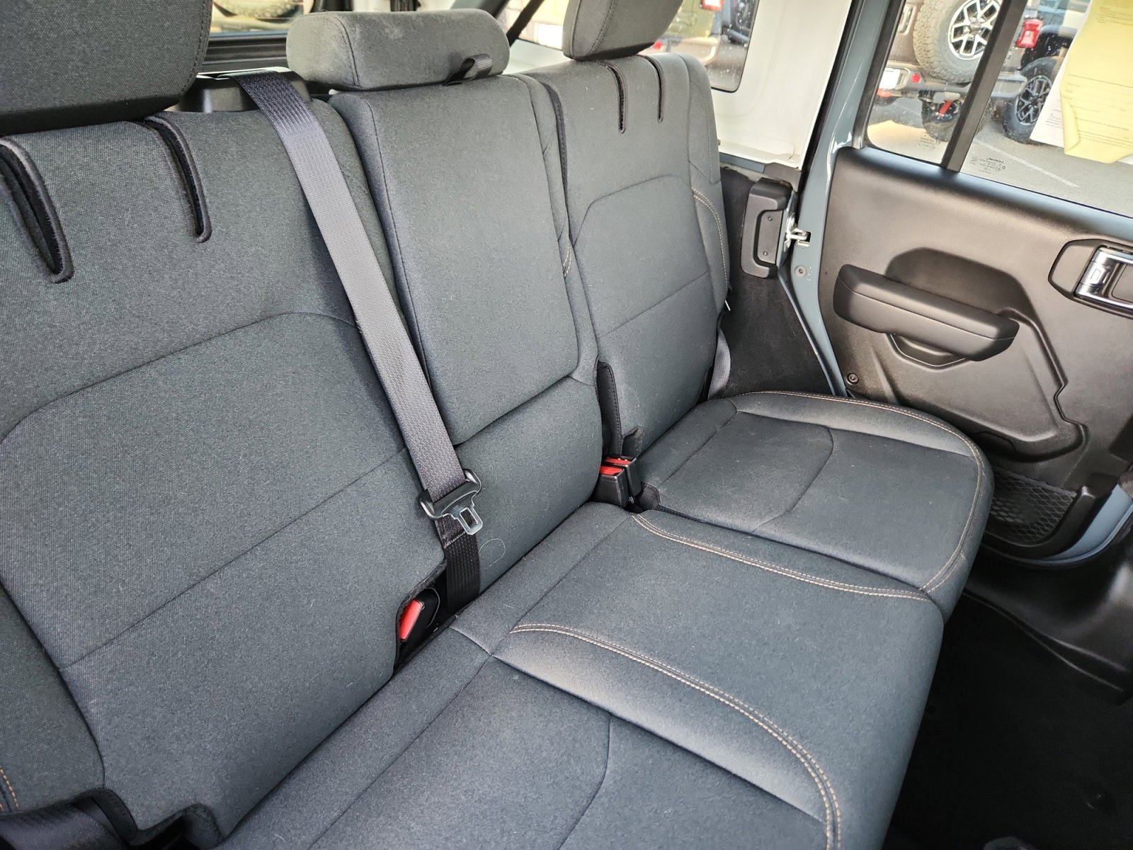 Used 2025 Jeep Wrangler Willys image 19