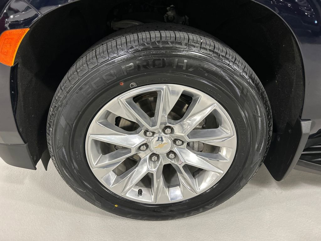 Used 2023 Chevrolet Tahoe Premier AWD/4WD image 8