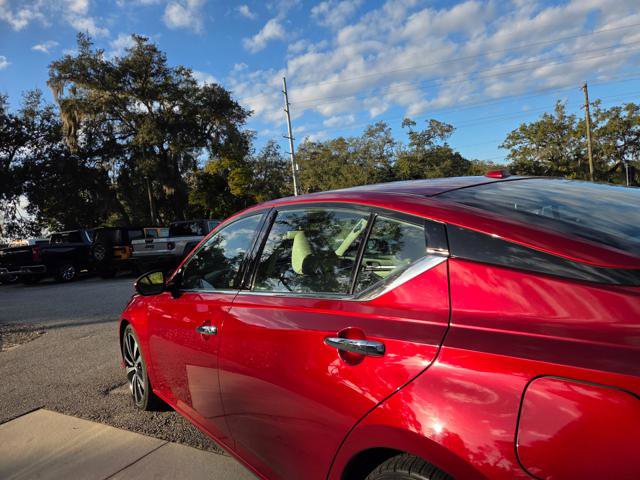 Used 2019 Nissan Altima 2.5 Platinum image 12