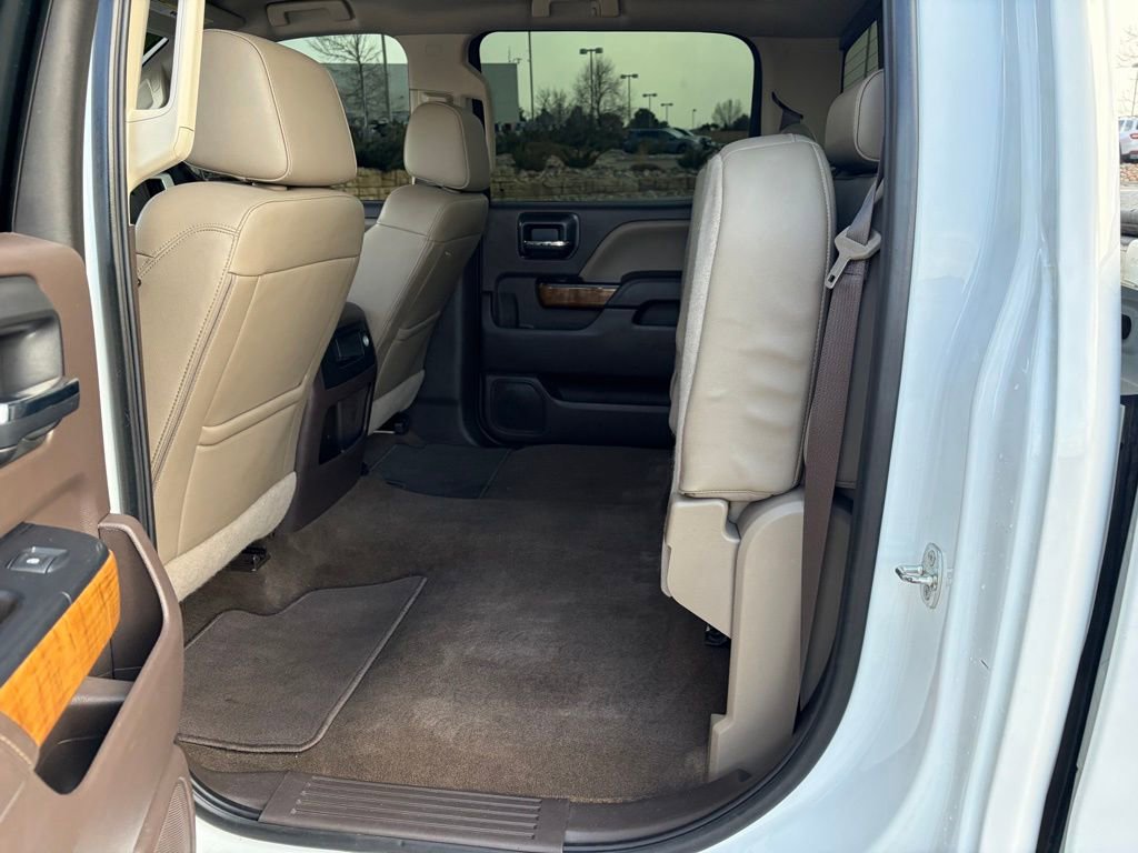 Used 2022 Toyota Tundra SR5 w/ SR5 Convenience Package image 16