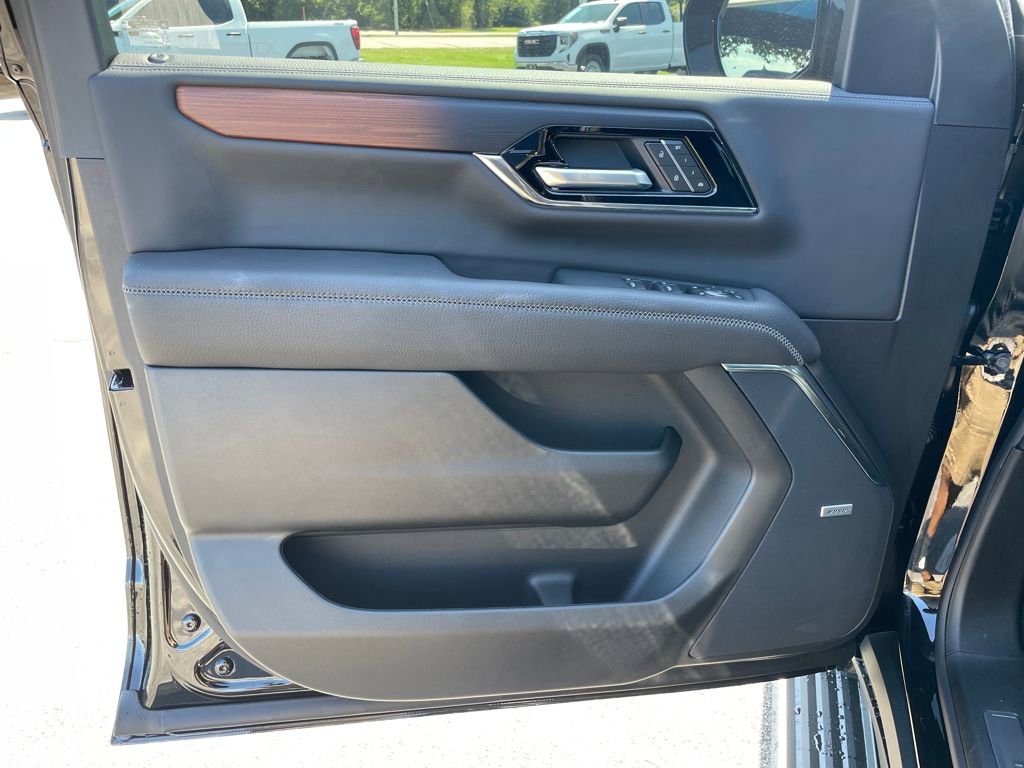 New 2026 GMC Yukon Denali w/ Sun & Power Step Package image 10