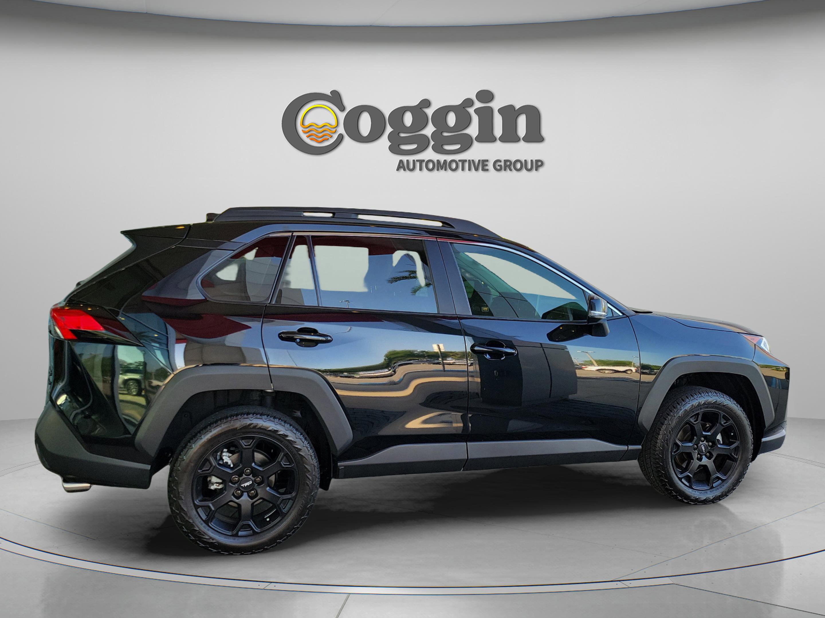 Certified 2021 Toyota RAV4 TRD Off-Road image 4