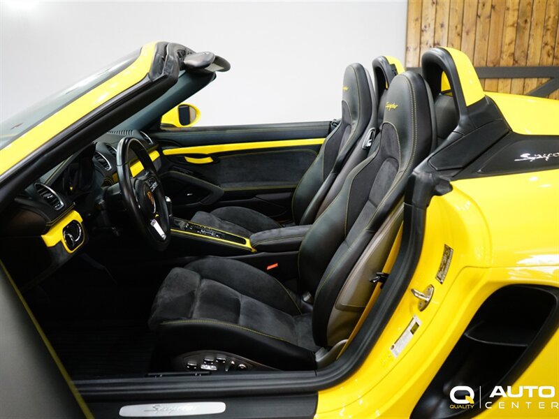 Used 2020 Porsche 718 Boxster Spyder RWD image 19