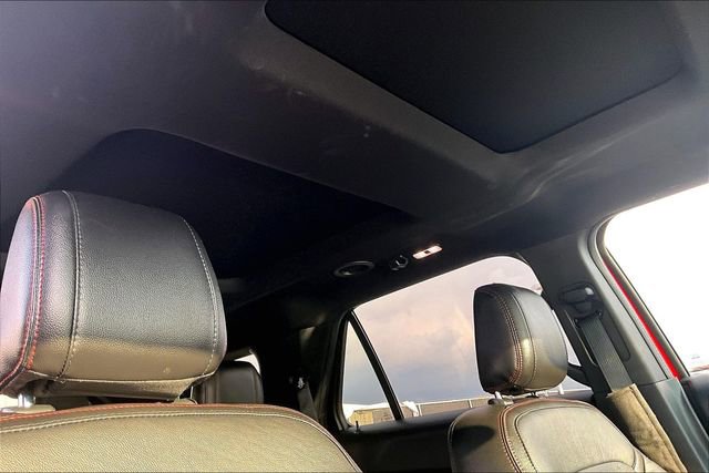 Used 2018 Ford Explorer Sport w/ Equipment Group 401A image 17