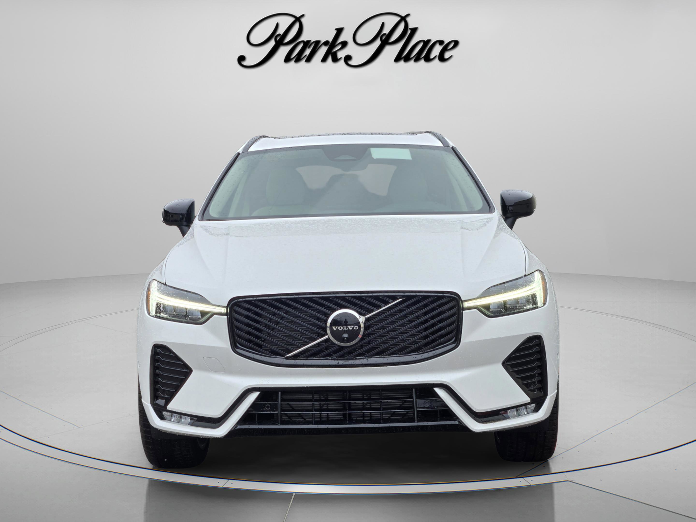 New 2026 Volvo XC60 B5 Ultra w/ Protection Package Premier AWD/4WD image 9