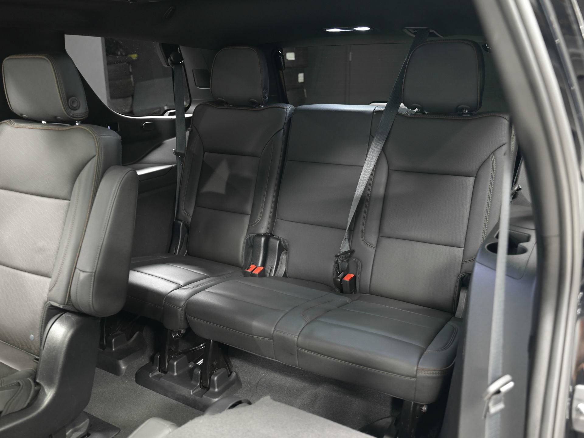 Used 2022 Chevrolet Tahoe High Country AWD/4WD image 29