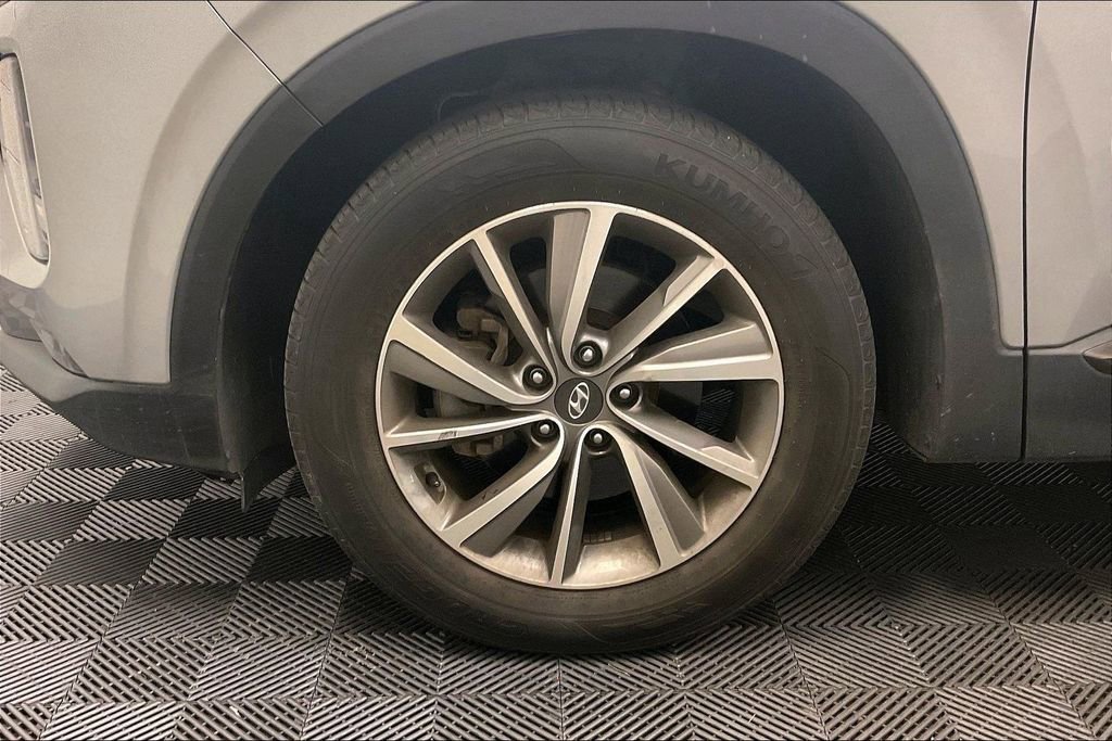 Used 2020 Hyundai Santa Fe Limited image 8