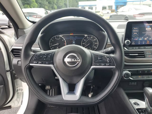 Used 2025 Nissan Altima 2.5 SV FWD image 25
