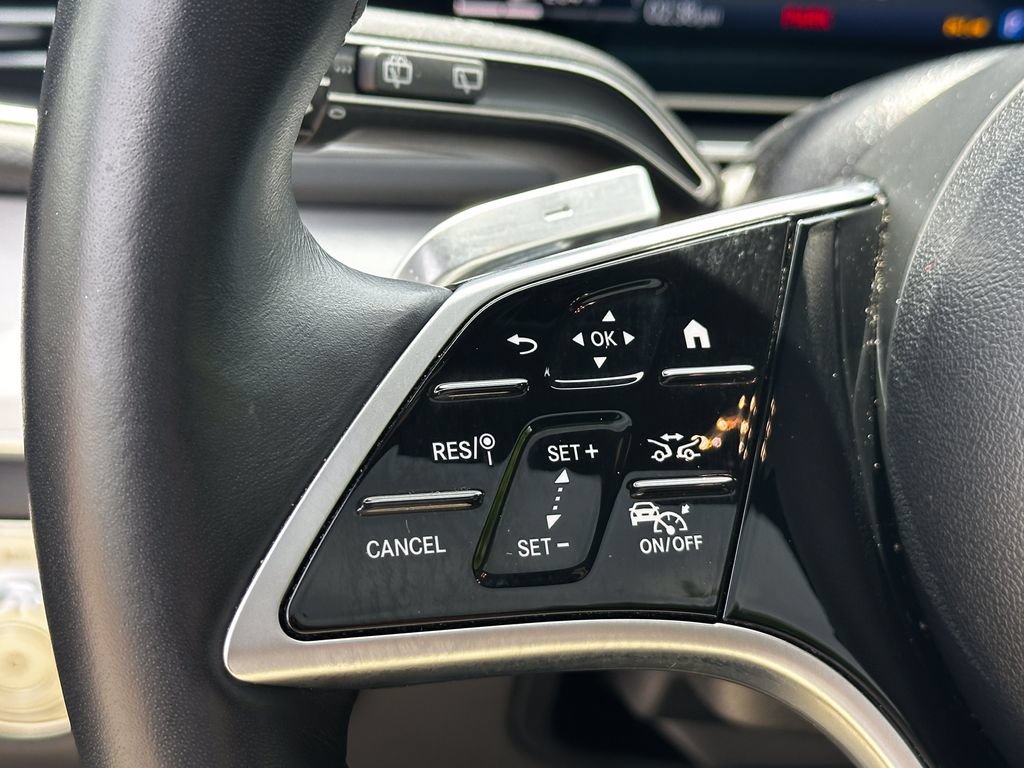 Certified 2025 Mercedes-Benz GLS 450 4MATIC image 29