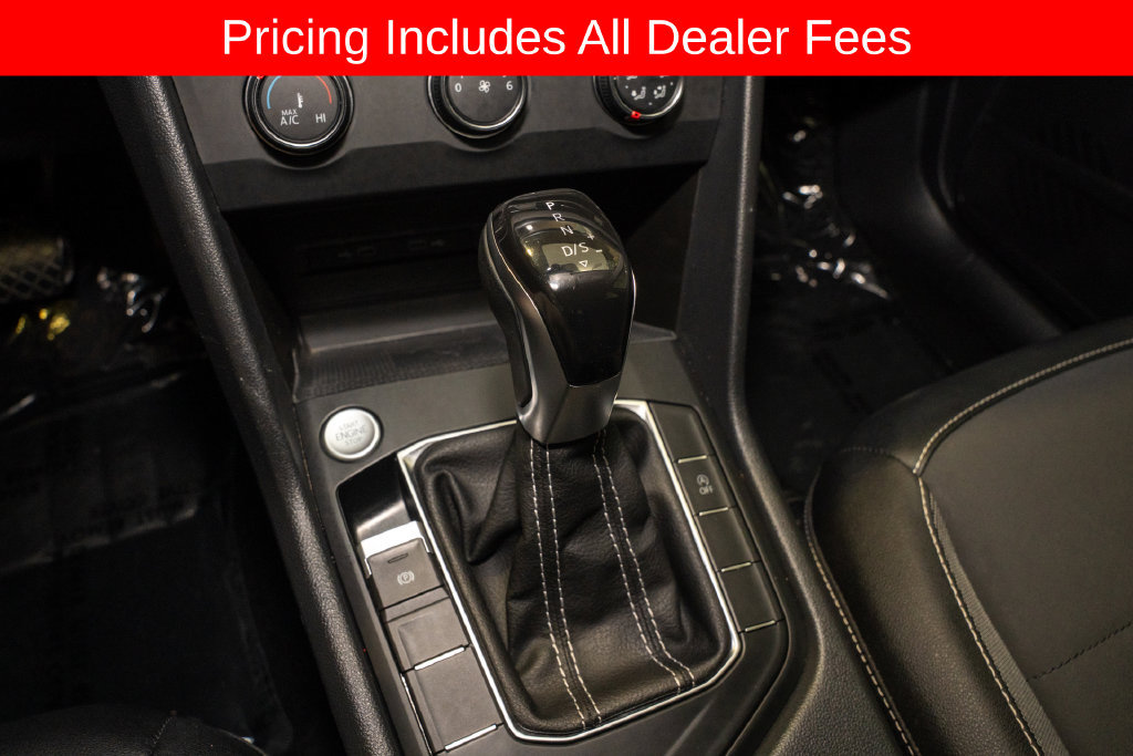 Used 2022 Volkswagen Taos SE FWD image 16