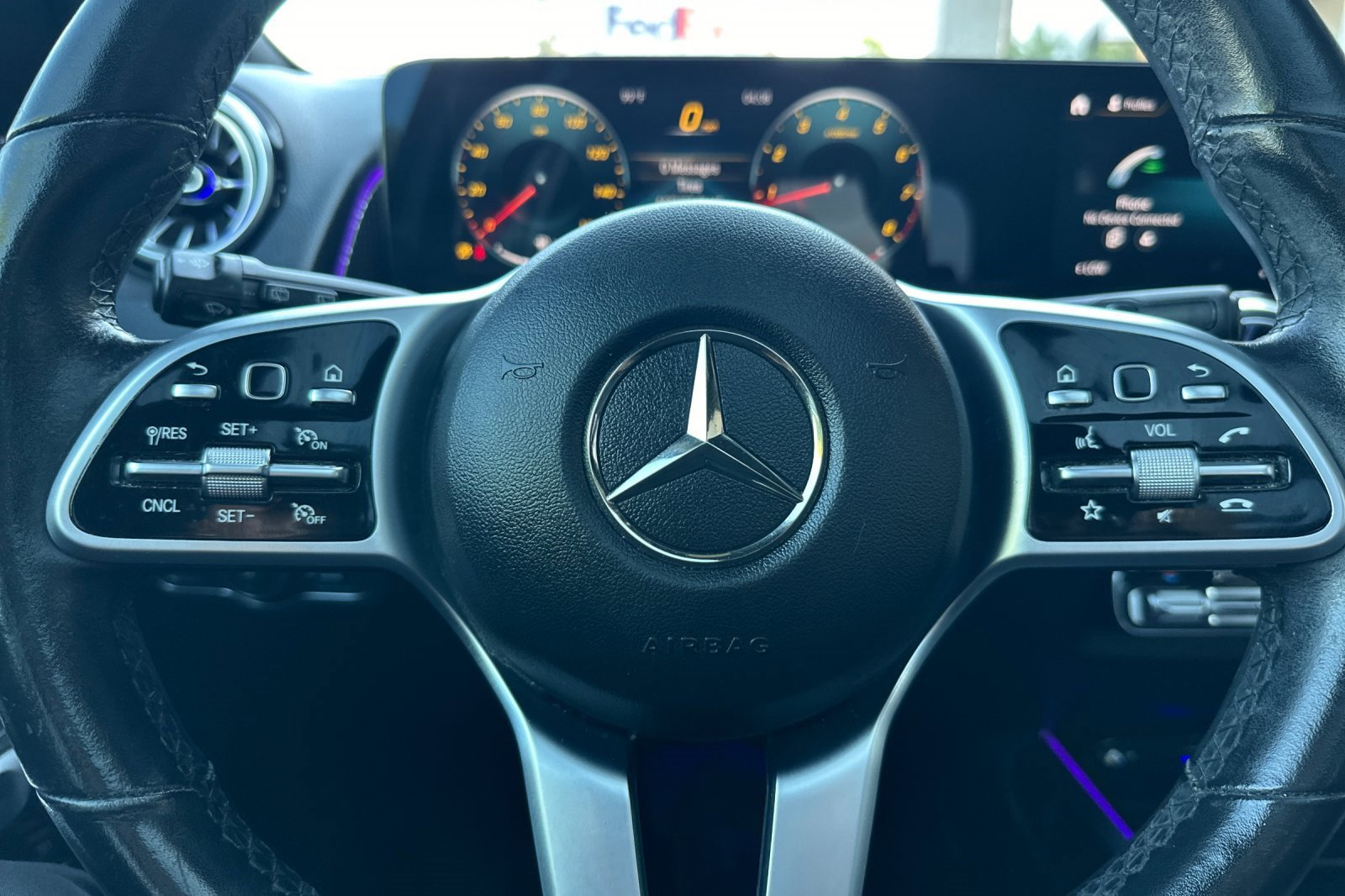 Used 2022 Mercedes-Benz GLB 250 image 23