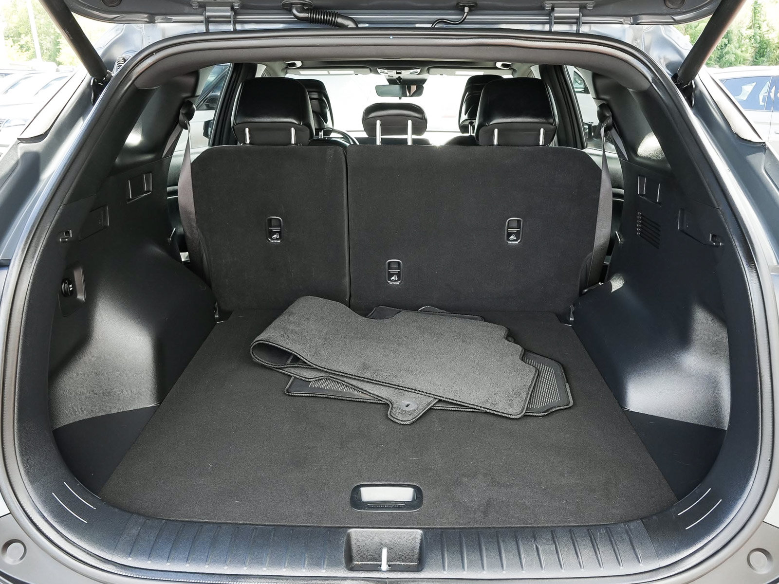 Used 2025 Kia Sportage X-Line AWD/4WD image 51