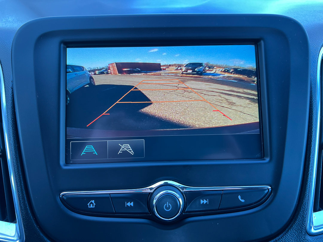 Used 2018 Chevrolet Malibu LT image 19