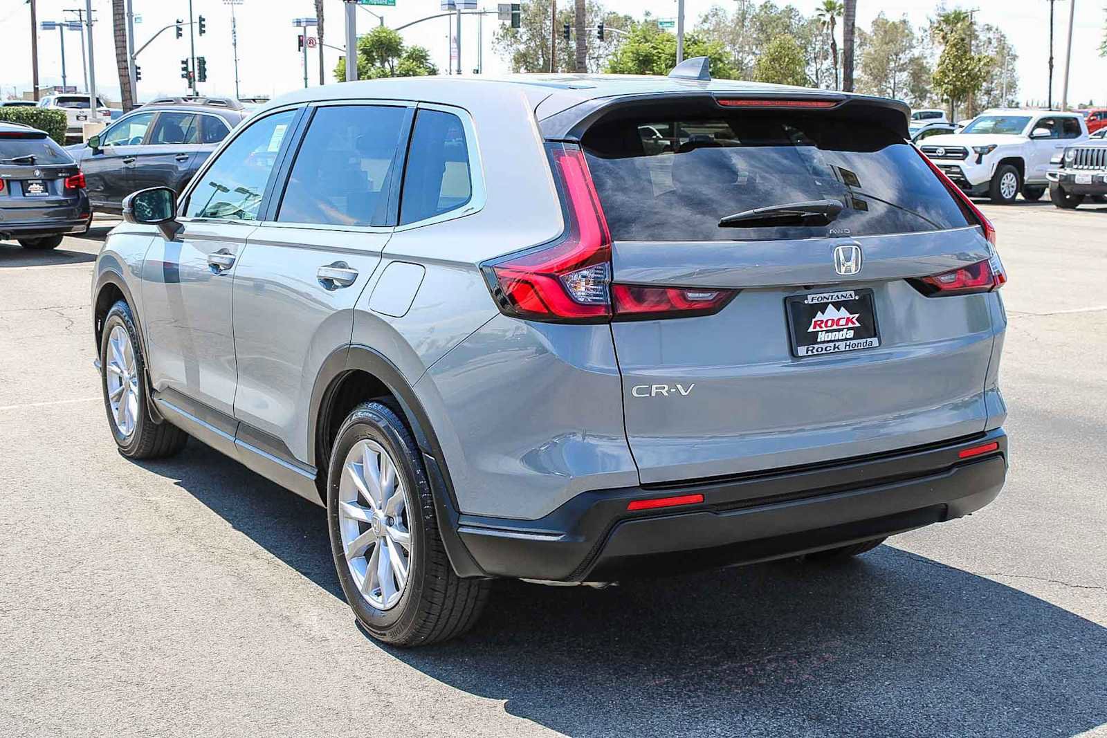 Used 2024 Honda CR-V EX image 8