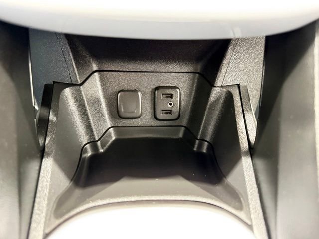 Used 2017 Chevrolet Volt LT w/ Comfort Package FWD image 34