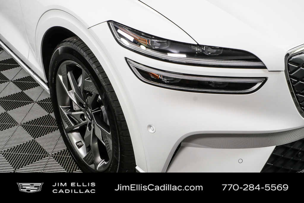 Used 2025 Genesis Electrified GV70 Advanced AWD/4WD image 37