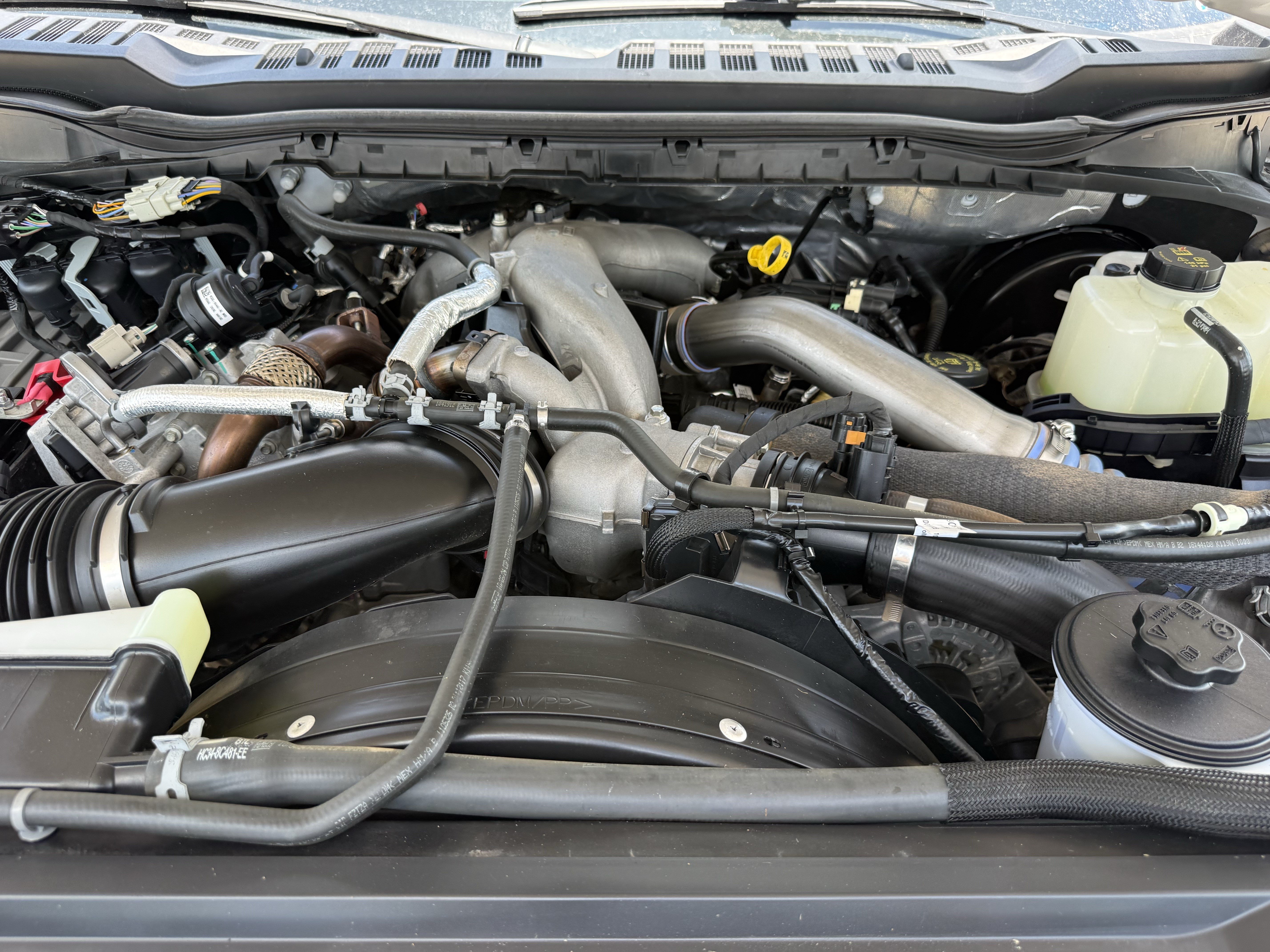 Used 2024 Ford F250 Lariat AWD/4WD image 32