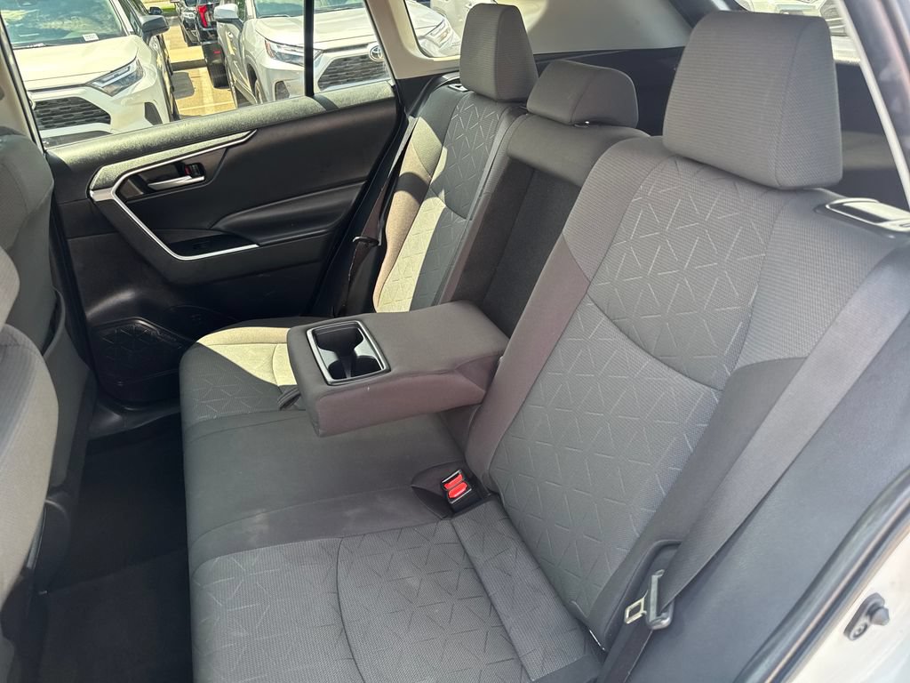 Used 2023 Toyota RAV4 XLE FWD image 34
