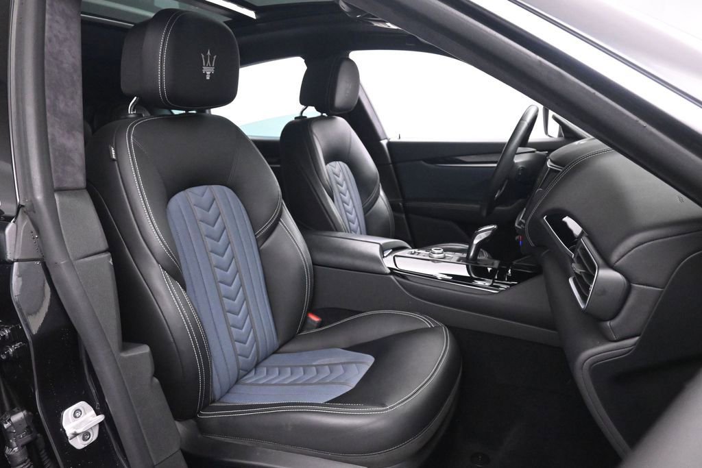 Used 2022 Maserati Levante GT AWD/4WD image 27