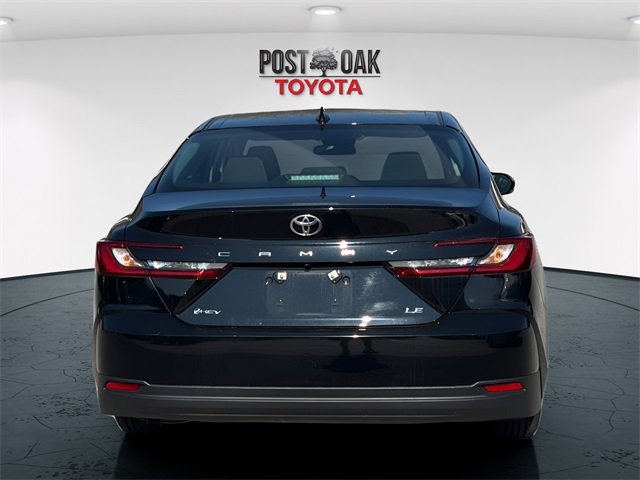 Used 2025 Toyota Camry LE image 6