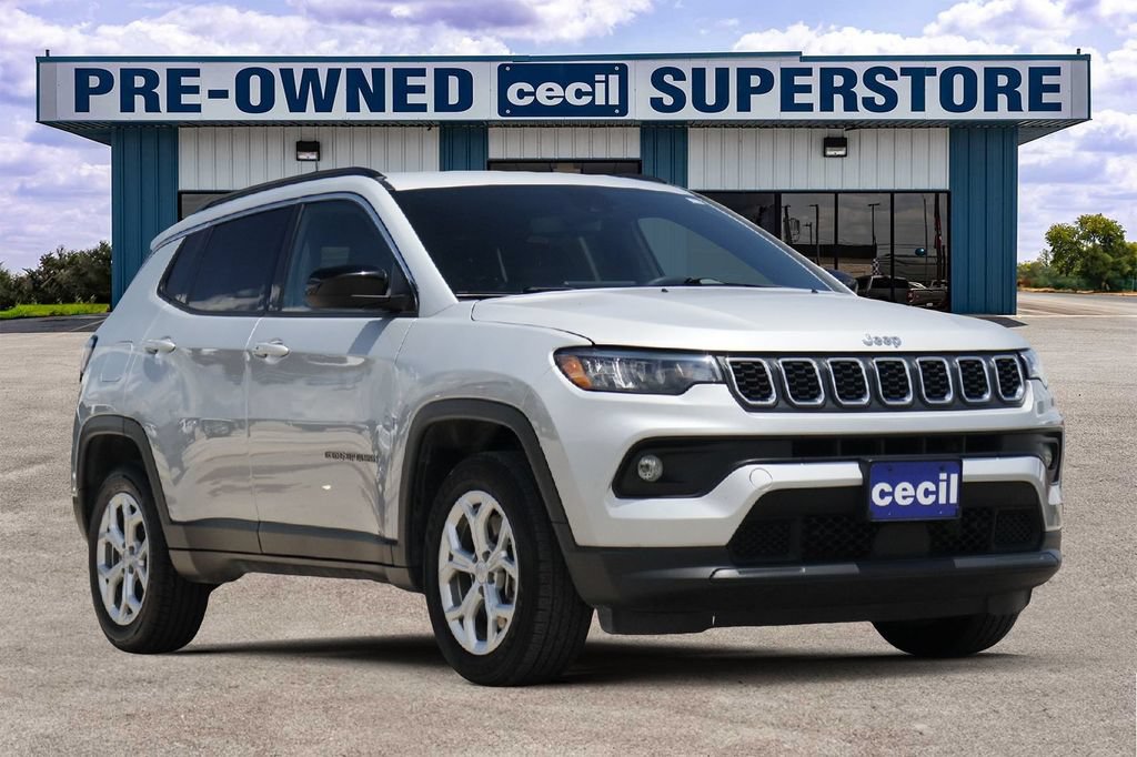 Used 2024 Jeep Compass Latitude