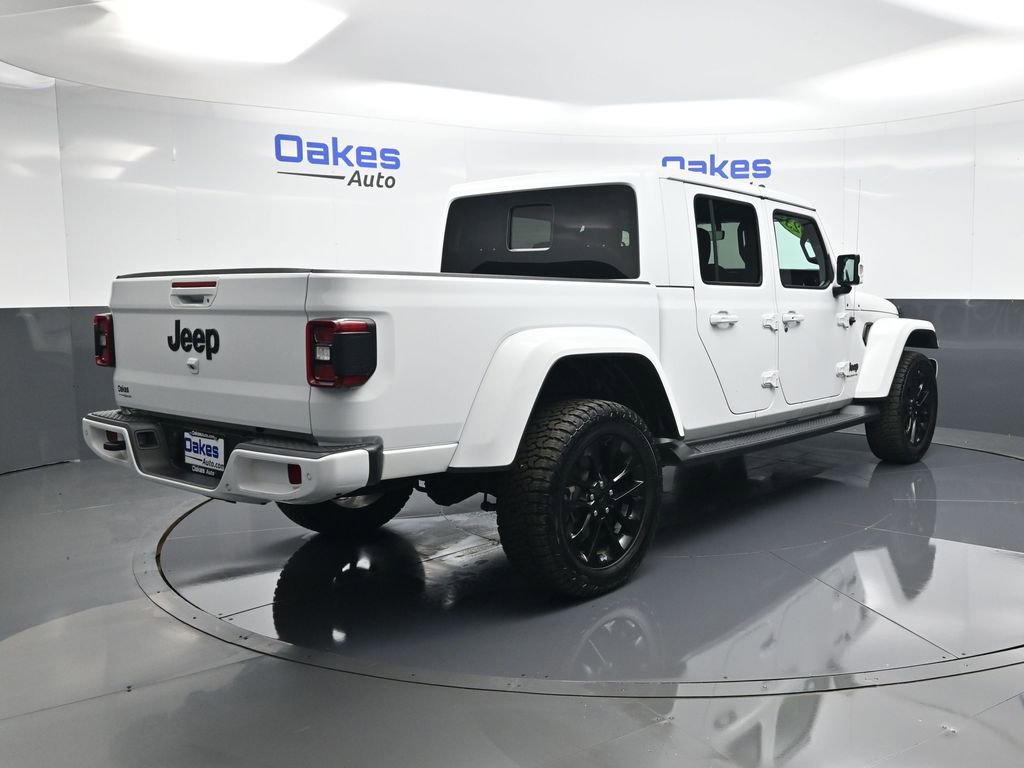 Used 2023 Jeep Gladiator Overland image 8
