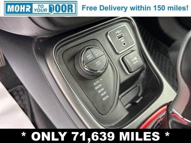 Used 2019 Jeep Compass Trailhawk w/ Cold Weather Group image 18