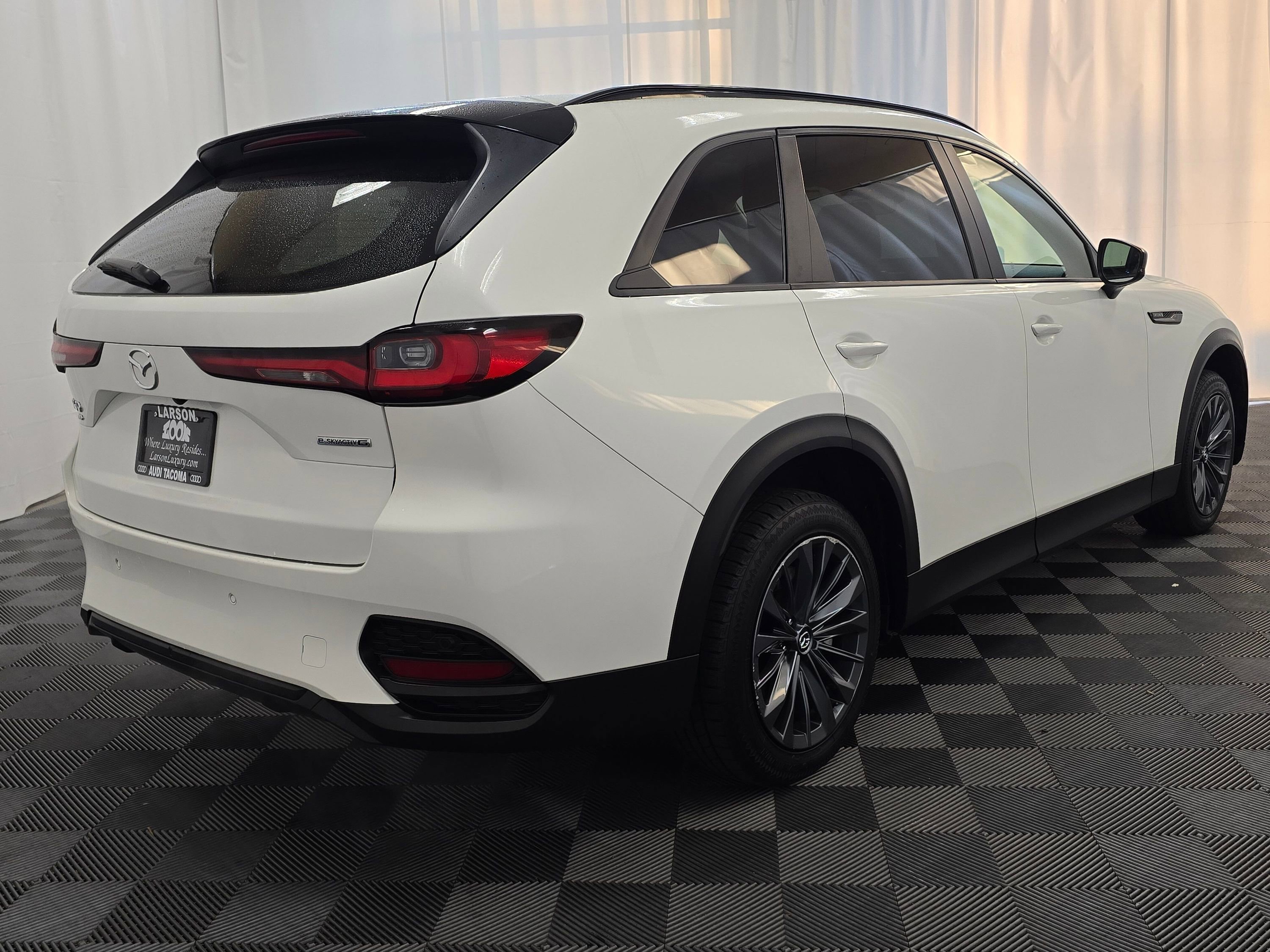 Used 2025 MAZDA CX-70 3.3 Turbo w/ Preferred Package AWD/4WD image 5