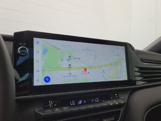 Used 2026 Toyota Camry XSE FWD image 28