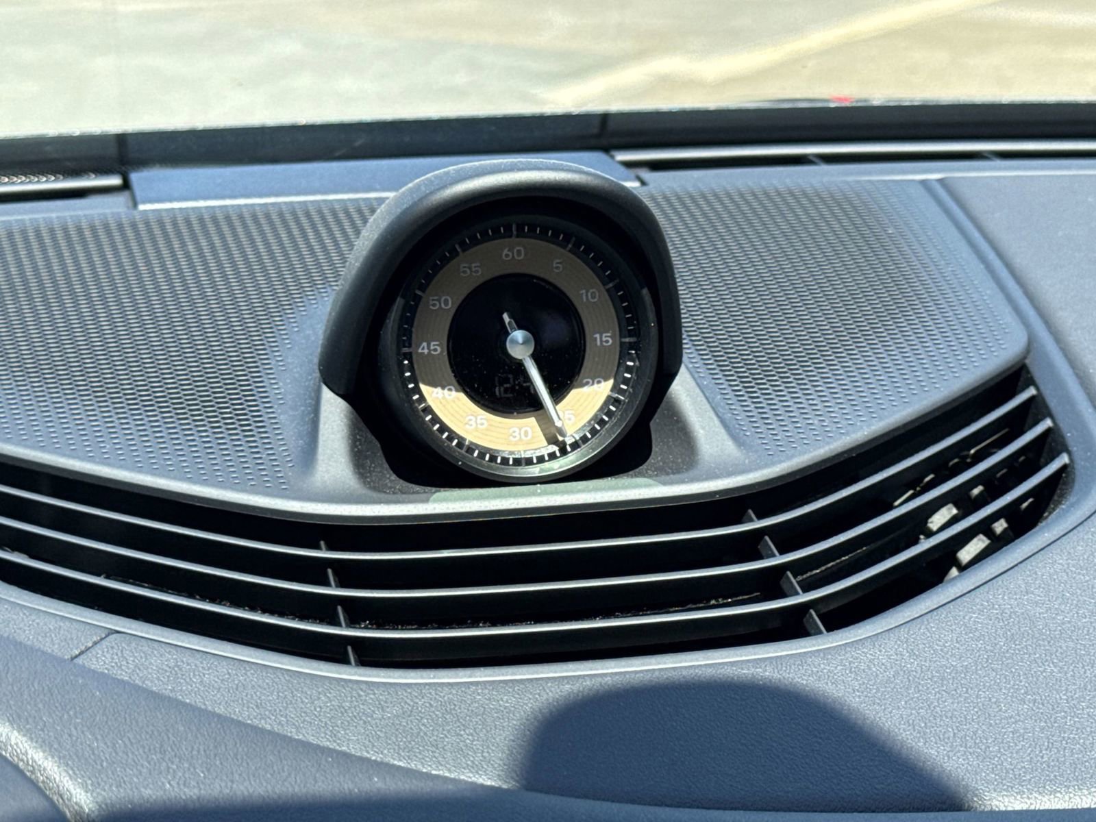 New 2025 Porsche Taycan 4S image 24