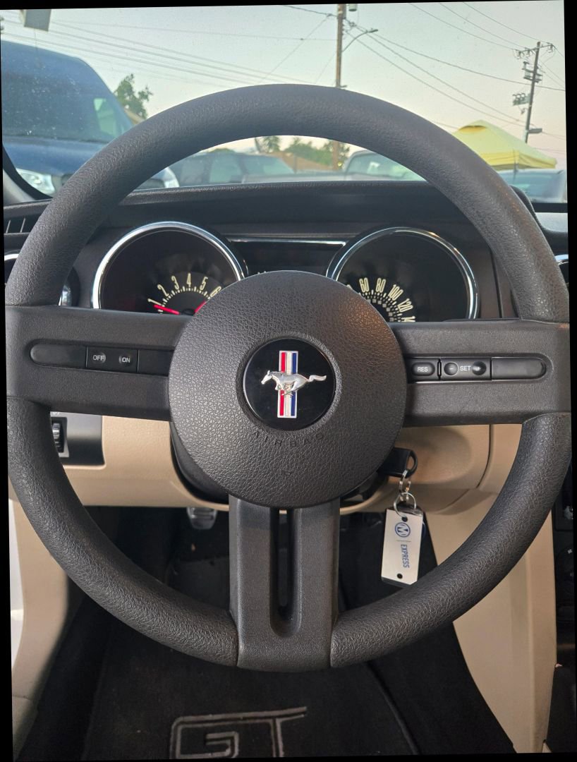 Used 2008 Ford Mustang GT Premium RWD image 17