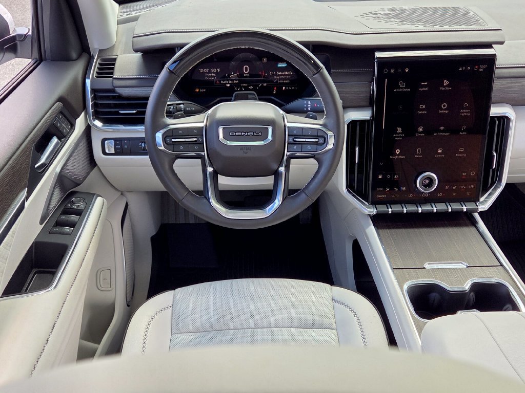Certified 2025 GMC Acadia Denali w/ Super Cruise Package FWD image 6