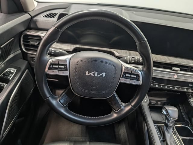 Used 2024 Kia Telluride EX w/ EX Captain's Chair Package FWD image 15