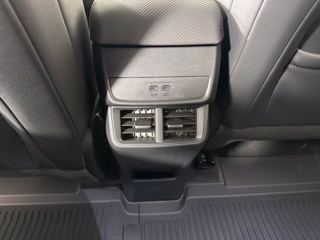 New 2027 Chevrolet Equinox RS w/ LPO, Floor Liner Package AWD/4WD image 31