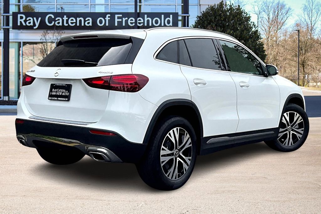 Certified 2025 Mercedes-Benz GLA 250 4MATIC image 2