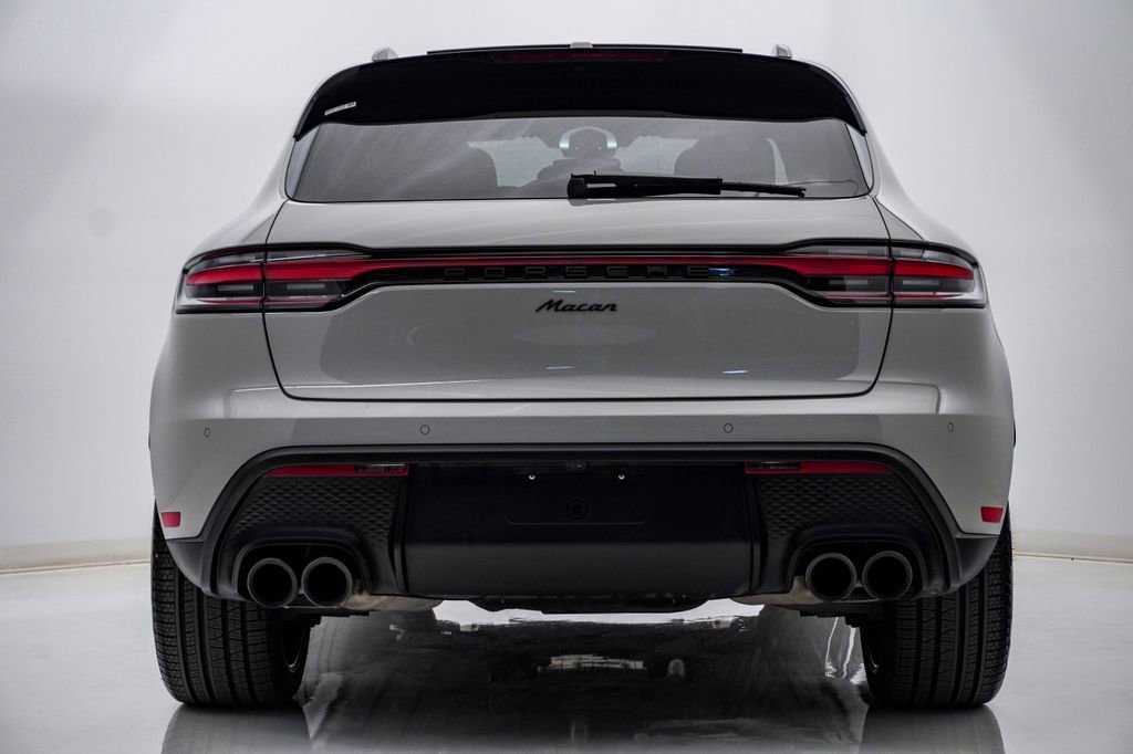 Certified 2026 Porsche Macan AWD/4WD image 10