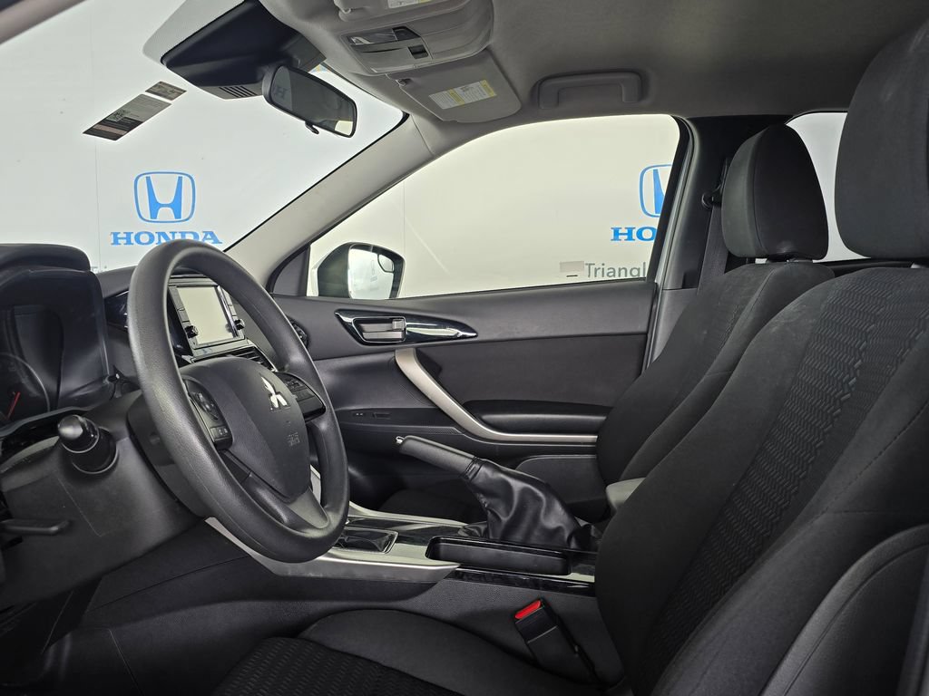 Used 2025 Mitsubishi Eclipse Cross ES AWD/4WD image 8