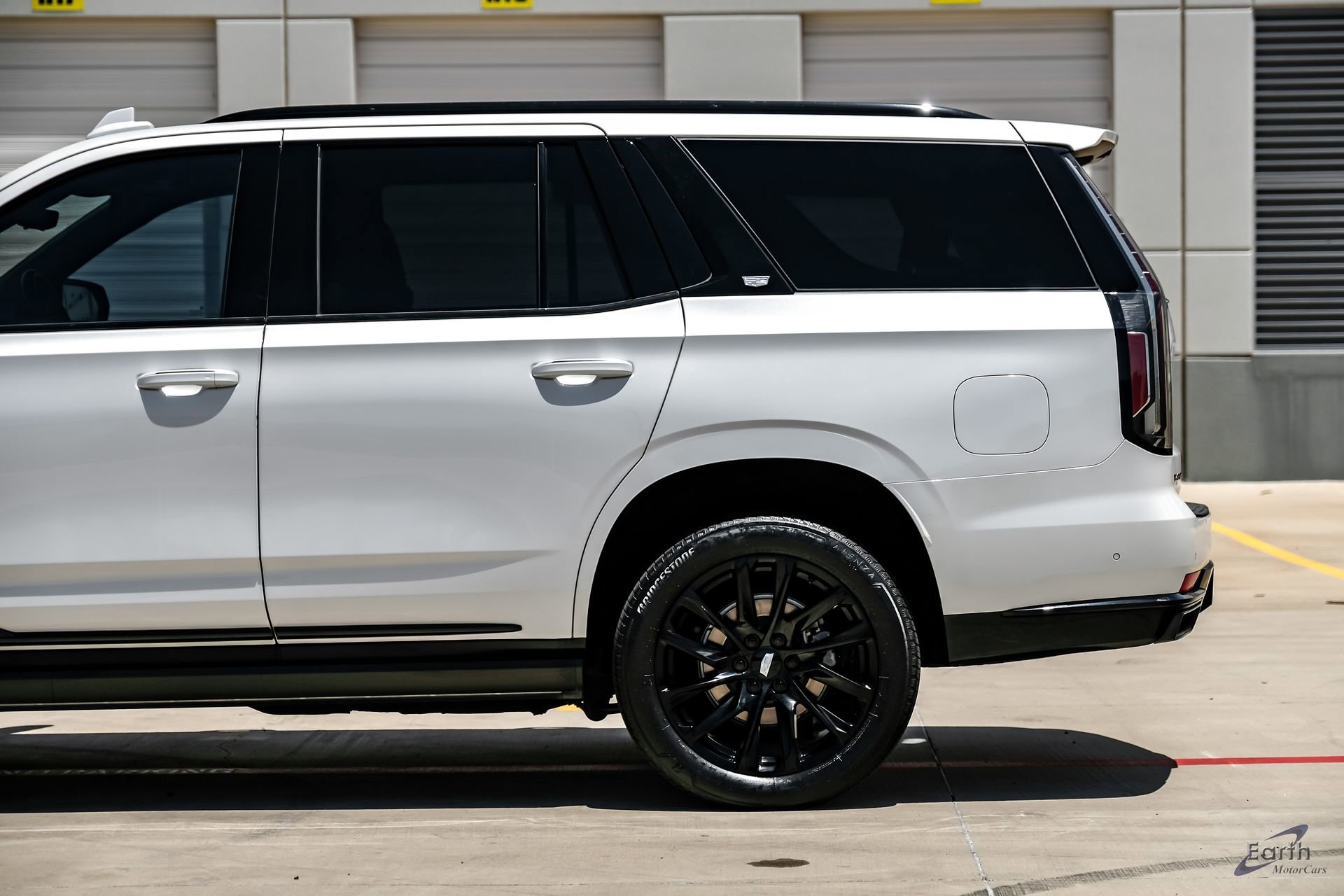 Used 2024 Cadillac Escalade Sport w/ LPO, ONYX Package RWD image 9