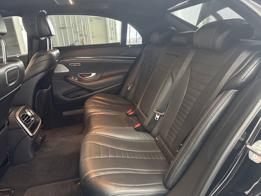 Used 2019 Mercedes-Benz S 560 4MATIC Sedan image 17