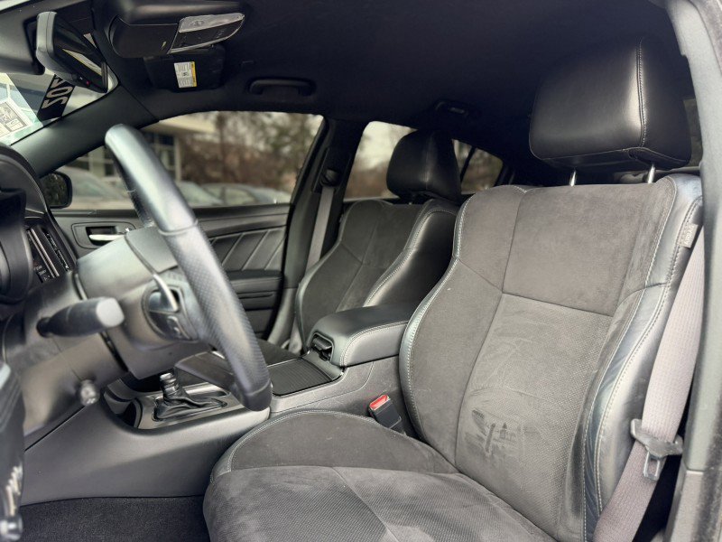 Used 2022 Dodge Charger R/T w/ Plus Group image 12