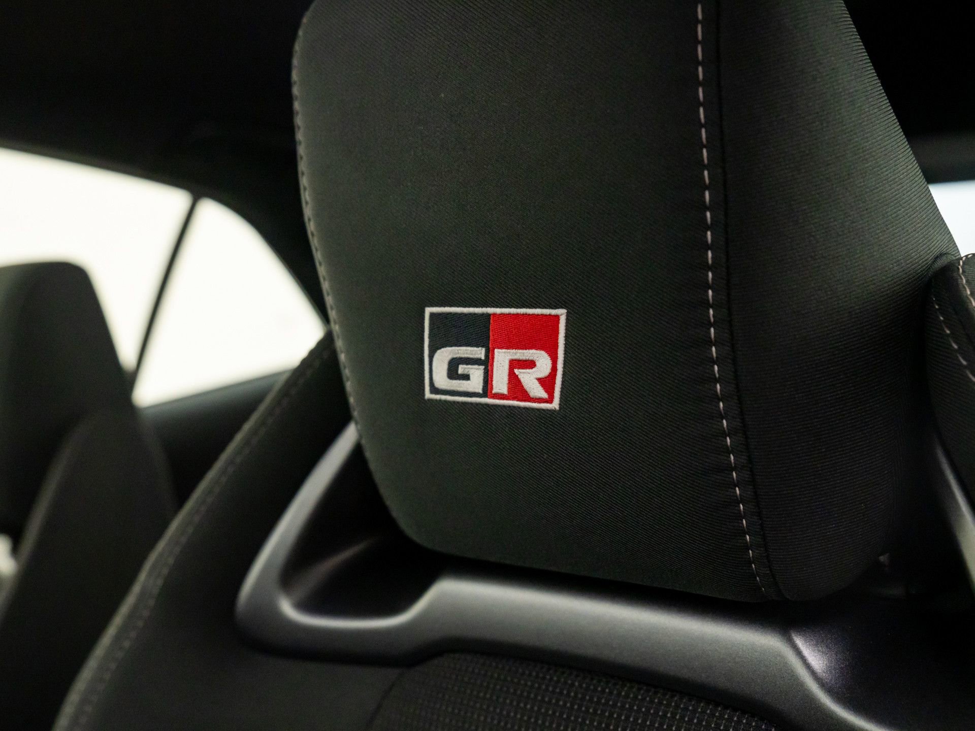 Used 2025 Toyota Corolla Premium w/ Styling Package (TMS) image 31