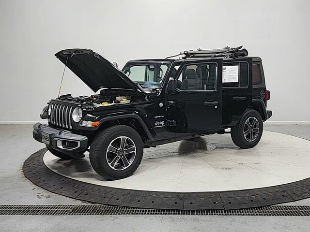 Used 2023 Jeep Wrangler Unlimited Sahara w/ Cold Weather Group AWD/4WD image 11