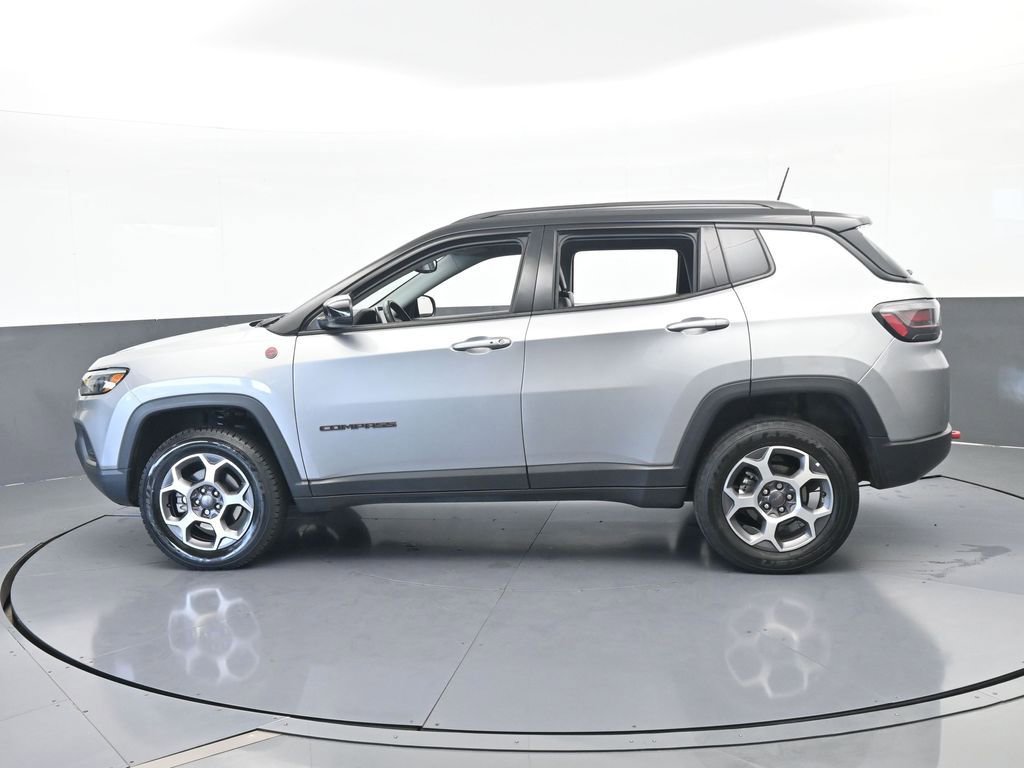Used 2022 Jeep Compass Trailhawk w/ Trailhawk Elite Group image 3