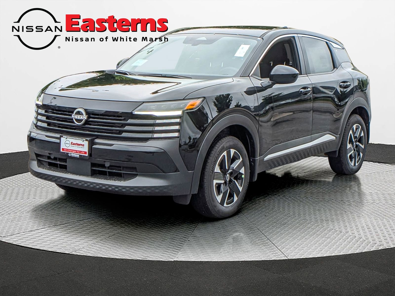 New 2025 Nissan Kicks SV