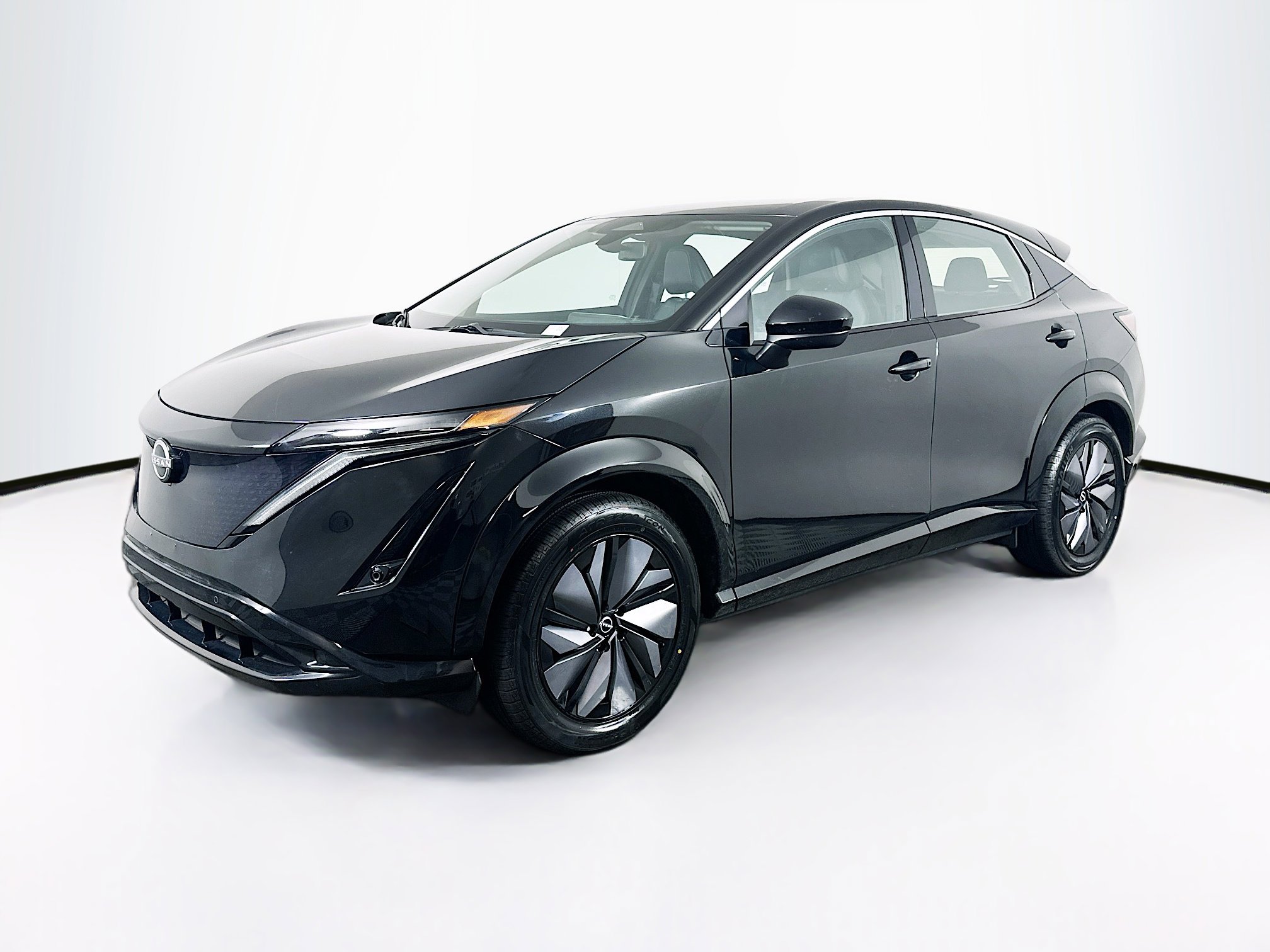 Used 2023 Nissan Ariya FWD image 3