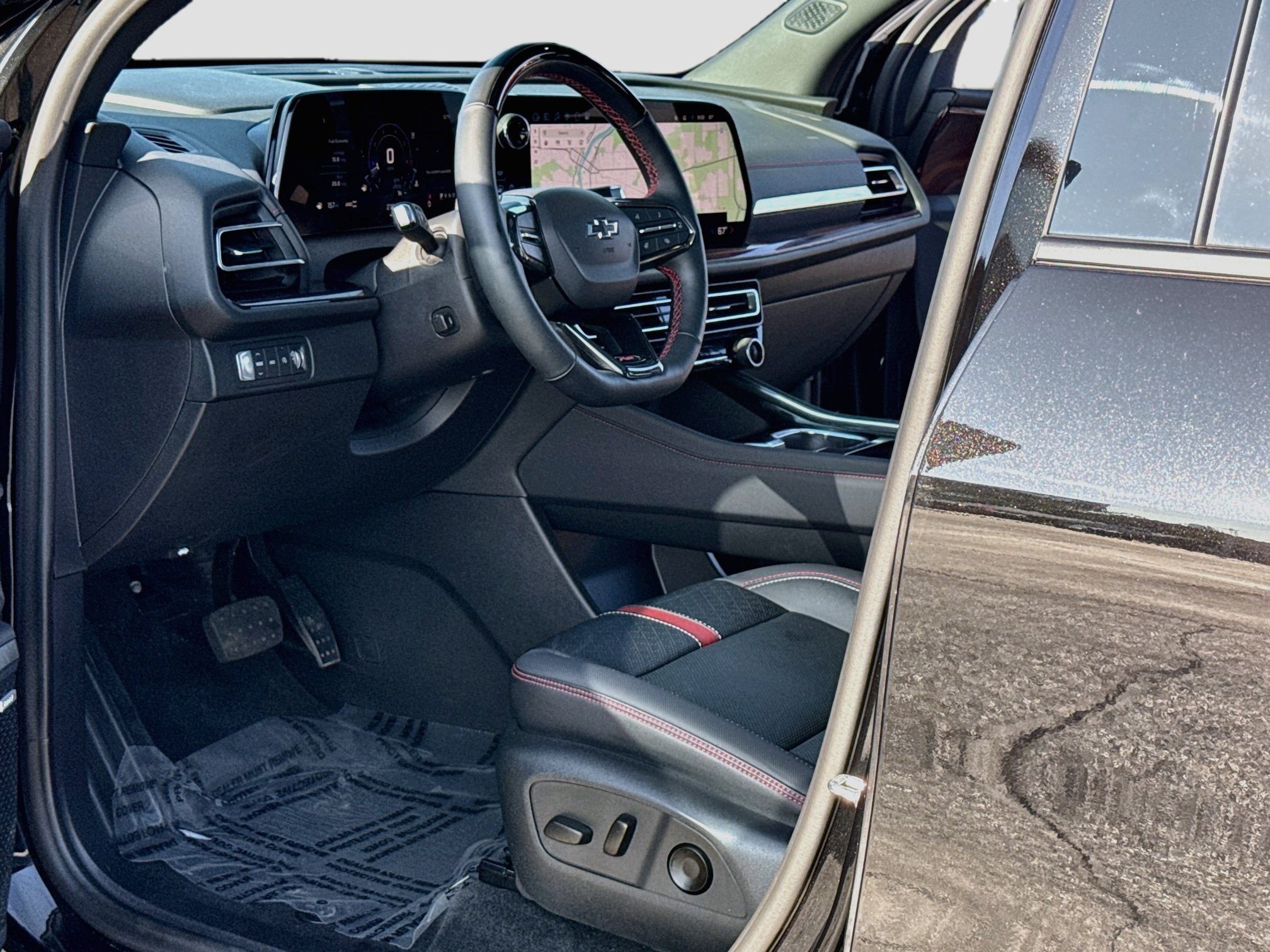 Used 2024 Chevrolet Traverse RS w/ LPO, Floor Liner Package AWD/4WD image 11