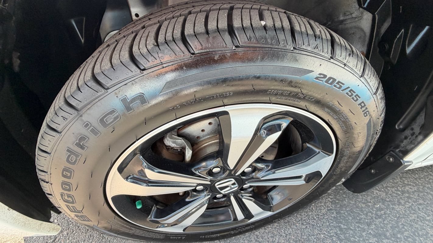 Used 2015 Honda Civic EX image 15