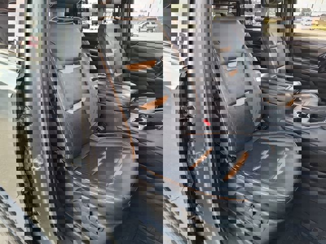 Used 2021 GMC Yukon XL AT4 w/ AT4 Premium Package image 27